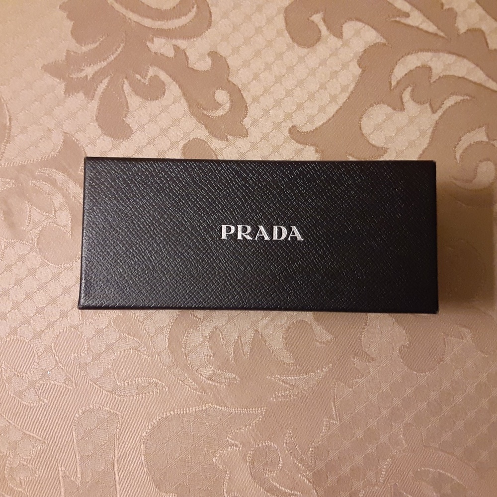 Prada Sunglasses with COA - Picture 2 of 13